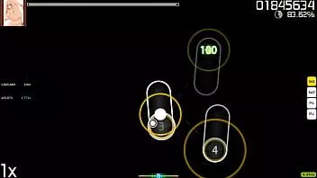 play Taper sur les cercles d'anime avec une peau hentai