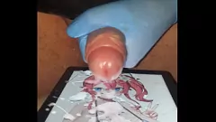 चलाएँ बस्टी मिडगेट हेनतई सह श्रद्धांजलि: कई jizz विस्फोट