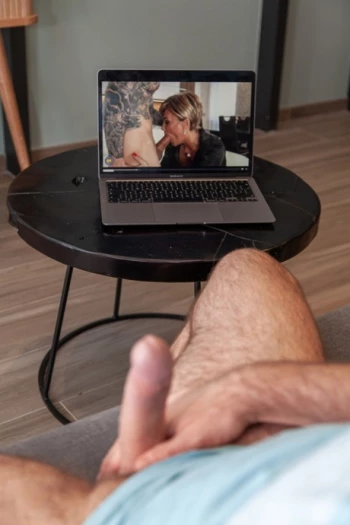 Gwiazda porno Doryann Marguet
